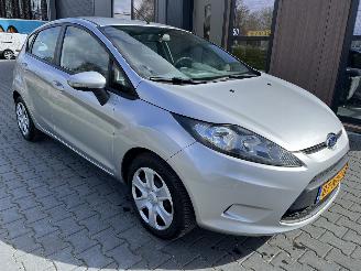 skadebil auto Ford Fiesta 1.2 Limited  Airco 5 Deurs 2010/10