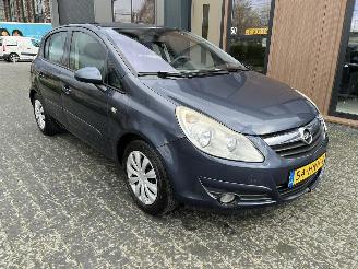 Schadeauto Opel Corsa 1.2-16V Enjoy Automaat 5 Deurs  Airco 2009/1