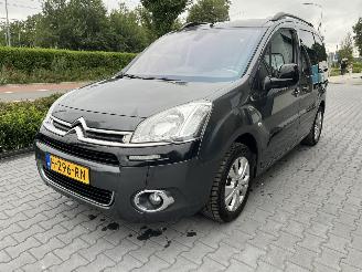 skadebil auto Citroën Berlingo 1.6 VTi XTR Multispace 2014/4