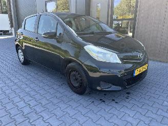 uszkodzony samochody osobowe Toyota Yaris 1.3 VVT-i Now 5 Deurs Airco  93218 KM 2014/9