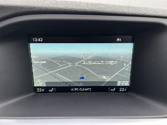 Volvo V-60 T3  Automaat  Navi Camera PDC picture 10