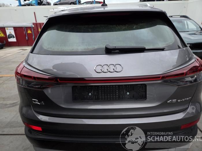 Audi Q4 Q4 (F4B), SUV, 2021 45 e-tron 82 kWh