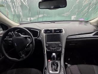 Coche siniestrado Ford Mondeo Mondeo V Wagon, Combi, 2014 / 2022 2.0 Hybrid 16V 2019/9