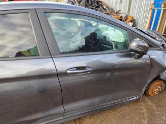 Ford Fiesta Fiesta 7, Hatchback, 2017 1.0 EcoBoost 12V picture 3