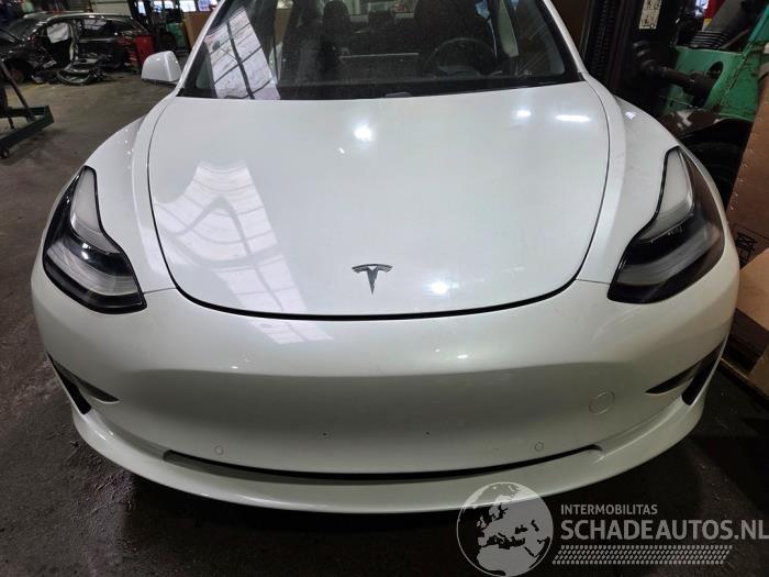 Tesla Model 3 Model 3, Sedan, 2017 Long Range AWD 75 kWh