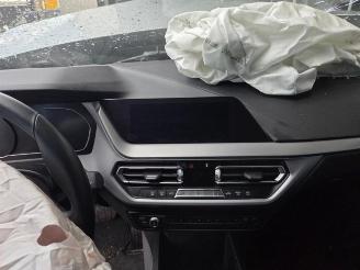 Démontage voiture BMW 1-serie 1 serie (F40), Hatchback, 2019 118i 1.5 TwinPower 12V 2019/10