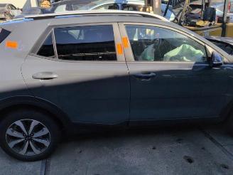 Salvage car Kia Stonic Stonic (YB), SUV, 2017 1.0i T-GDi 12V Eco-Dynamics+ 2021/3