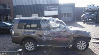 Mitsubishi Pajero Pajero Hardtop (V6/7), Terreinwagen, 2000 / 2006 3.2 DI-D 16V Van picture 9