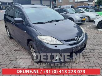 Coche siniestrado Mazda 5 5 (CR19), MPV, 2004 / 2010 2.0i 16V 2005/7