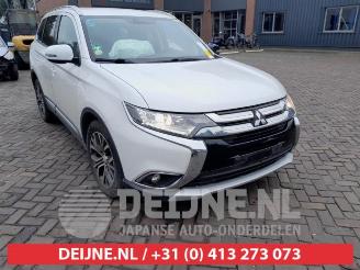 demontáž osobní automobily Mitsubishi Outlander Outlander (GF/GG), SUV, 2012 2.2 DI-D 16V Clear Tec 4x4 2017