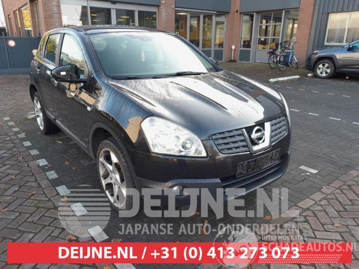 Nissan Qashqai Qashqai (J10), SUV, 2007 / 2014 1.6 16V