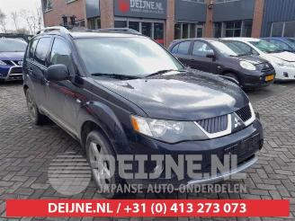 Vrakbiler auto Mitsubishi Outlander Outlander (CW), SUV, 2006 / 2012 2.0 DI-D 16V 4x4 2007/2