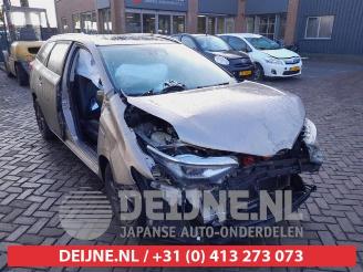 demontáž osobní automobily Toyota Auris Touring Sports Auris Touring Sports (E18), Combi, 2013 / 2018 1.8 16V Hybrid 2015/11