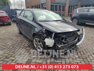 Vrakbiler auto Hyundai I-20 i20 Coupe, Hatchback 3-drs, 2015 / 2021 1.4i 16V 2015/3
