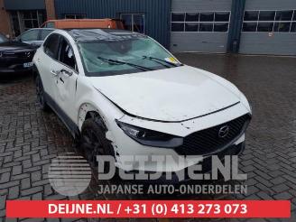 Uttjänta bilar auto Mazda CX-30 CX-30 (DM), SUV, 2019 2.0 e-SkyActiv-G 122 16V 2020/0