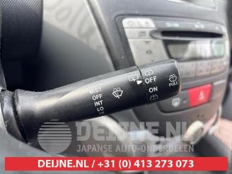 Toyota Aygo Aygo (B10), Hatchback, 2005 / 2014 1.0 12V VVT-i picture 16