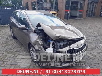 disassembly passenger cars Kia Cee d Cee'd Sportswagon (JDC5), Combi, 2012 / 2018 1.6 GDI 16V 2013/4