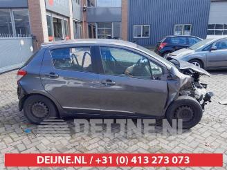 Toyota Yaris Yaris III (P13), Hatchback, 2010 / 2020 1.0 12V VVT-i picture 8