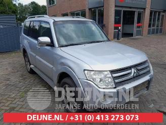 Auto da rottamare Mitsubishi Pajero Pajero Hardtop (V8/9), Terreinwagen, 2007 3.2 DI-D 16V Autom. 2009/2