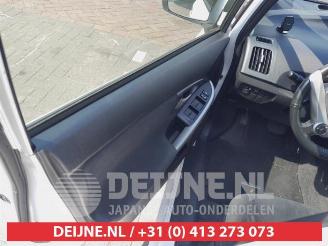 Toyota Prius Prius (ZVW3), Hatchback, 2009 / 2016 1.8 16V picture 11