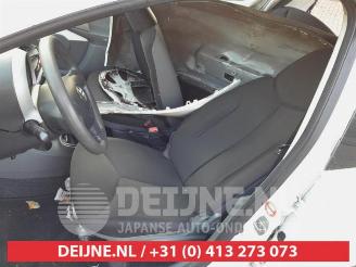 Toyota Aygo Aygo (B10), Hatchback, 2005 / 2014 1.0 12V VVT-i picture 12