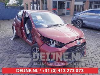 Vrakbiler auto Toyota Yaris Yaris IV (P21/PA1/PH1), Hatchback, 2020 1.5 12V Hybrid 115 2021/7