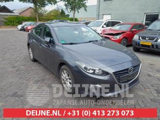 Salvage car Mazda 3 3 (BM/BN), Sedan, 2013 / 2019 2.2 SkyActiv-D 150 16V 2015/6