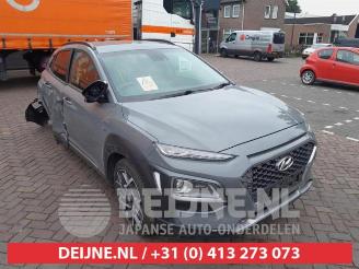 Salvage car Hyundai Kona Kona (OS), SUV, 2017 / 2023 1.6 GDi HEV 16V 2019/12