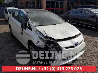 Coche siniestrado Toyota Prius Prius (ZVW3), Hatchback, 2009 / 2016 1.8 16V 2010/8