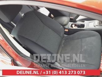 Nissan Pulsar Pulsar (C13), Hatchback, 2013 1.2 DIG-T 16V picture 15