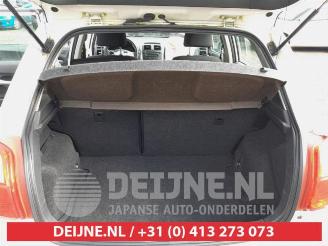 Toyota Auris Auris (E15), Hatchback, 2006 / 2012 1.33 Dual VVT-I 16V picture 12