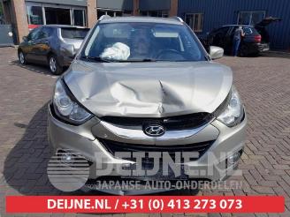 Hyundai Ix35 iX35 (LM), SUV, 2009 / 2015 2.0 16V picture 2