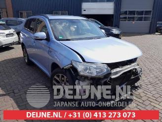  Mitsubishi Outlander Outlander (GF/GG), SUV, 2012 / 2022 2.0 16V PHEV 4x4 2013/11