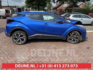 Toyota C-HR C-HR (X1,X5), SUV, 2016 1.8 16V Hybrid picture 8