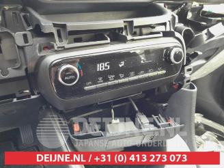 Toyota Yaris Yaris IV (P21/PA1/PH1), Hatchback, 2020 1.5 12V Hybrid 115 picture 24