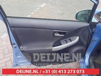 Toyota Prius Prius (ZVW3), Hatchback, 2009 / 2016 1.8 16V Plug-in picture 10