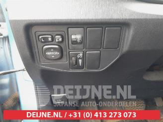 Toyota Prius Prius (ZVW3), Hatchback, 2009 / 2016 1.8 16V Plug-in picture 19