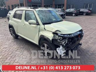 Vrakbiler auto Hyundai Inster Inster (AX1), SUV, 2024 49 kWh 2025/4