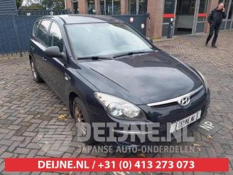 krockskadad bil auto Hyundai I-30 i30 Crosswagon (WWH), Combi, 2007 / 2012 1.4 CVVT 16V 2010/8