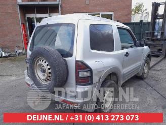 Mitsubishi Pajero Pajero Hardtop (V6/7), Terreinwagen, 2000 / 2006 3.2 DI-D 16V picture 7