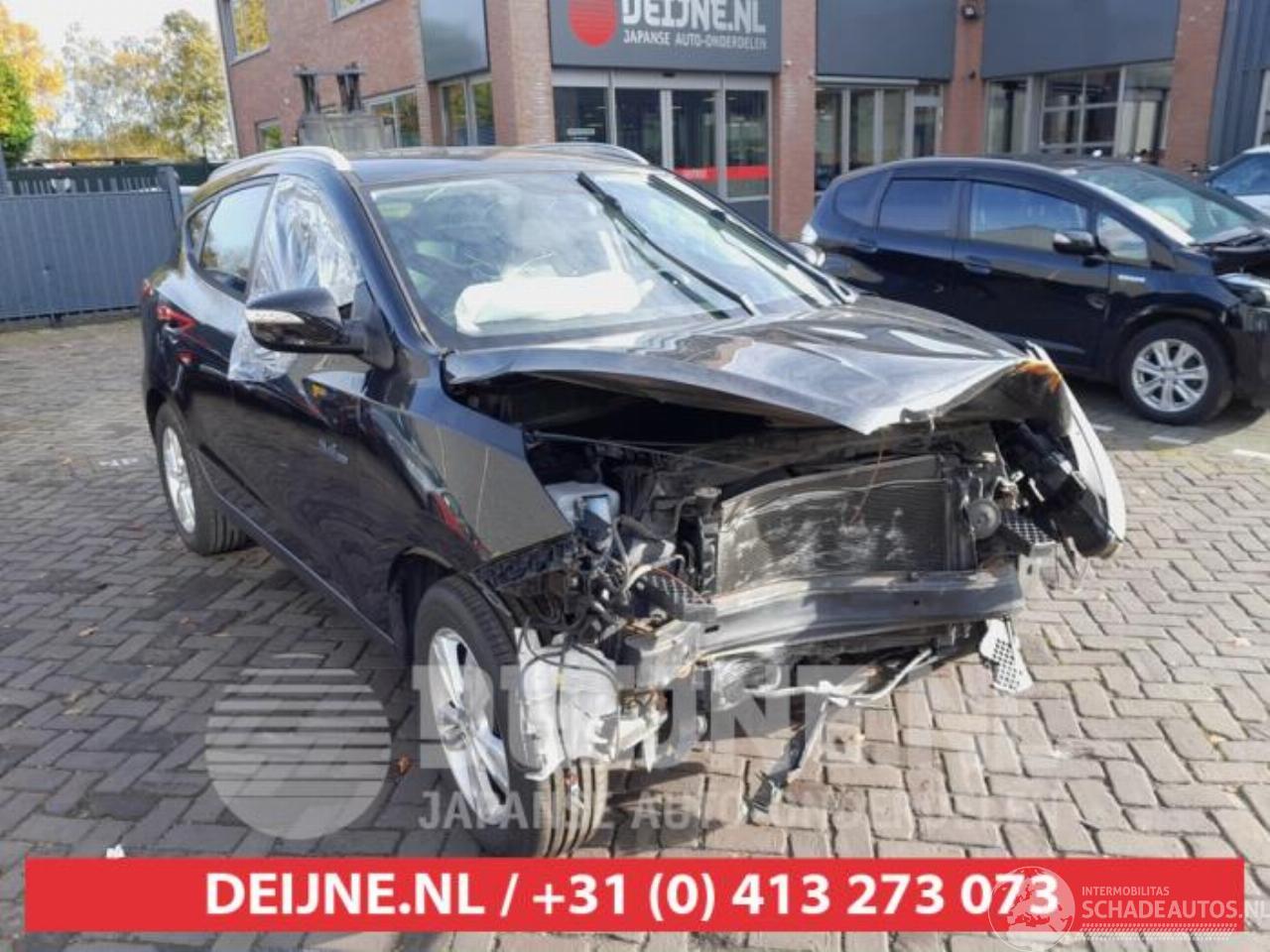 Hyundai Ix35 iX35 (LM), SUV, 2009 / 2015 1.6 GDI 16V