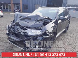 Mitsubishi Outlander Outlander (GF/GG), SUV, 2012 / 2022 2.0 16V PHEV 4x4 picture 3