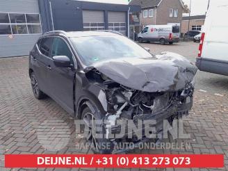 Coche siniestrado Nissan Qashqai Qashqai (J11), SUV, 2013 1.2 DIG-T 16V 2014/11