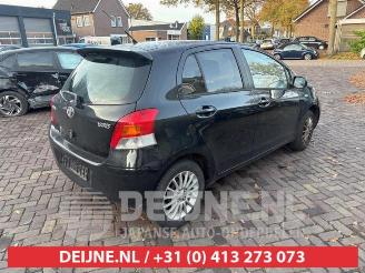 Toyota Yaris Yaris II (P9), Hatchback, 2005 / 2014 1.33 16V Dual VVT-I picture 7