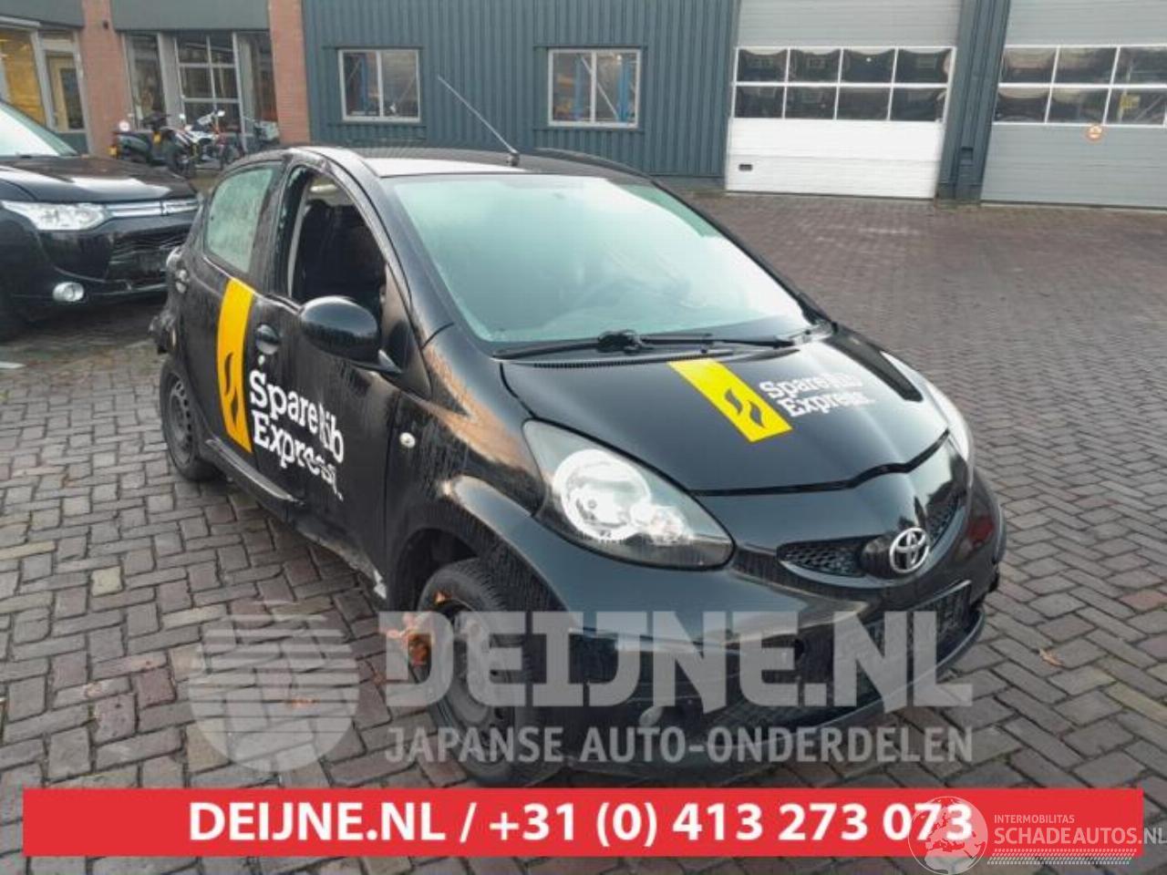 Toyota Aygo Aygo (B10), Hatchback, 2005 / 2014 1.0 12V VVT-i