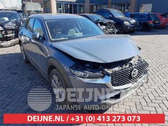 Vrakbiler auto Mazda CX-30 CX-30 (DM), SUV, 2019 2.0 e-SkyActiv-G 122 16V 2020/10