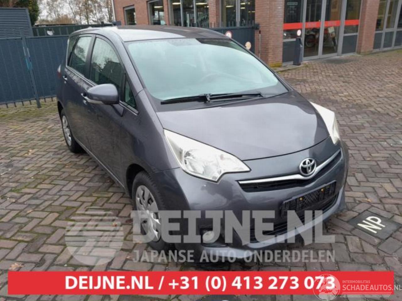 Toyota Verso S Verso S, MPV, 2010 / 2016 1.33 16V Dual VVT-I