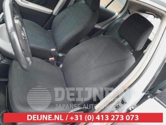 Toyota Yaris Yaris II (P9), Hatchback, 2005 / 2014 1.3 16V VVT-i picture 14