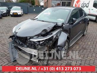 Toyota C-HR C-HR (X1,X5), SUV, 2016 2.0 16V Hybrid picture 3