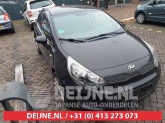 Vrakbiler auto Kia Rio Rio III (UB), Hatchback, 2011 / 2017 1.2 CVVT 16V 2014/7
